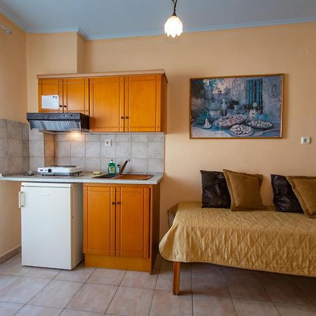 Xenia Palace Luxury Apartments Vrasná Buitenkant foto