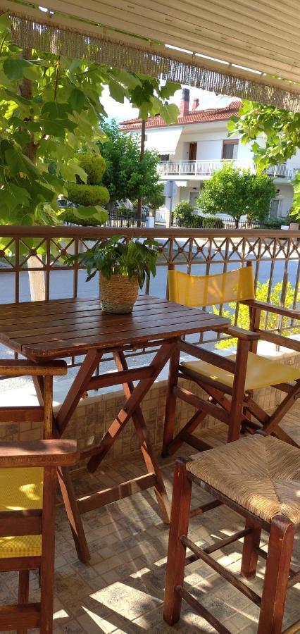 Xenia Palace Luxury Apartments Vrasná Buitenkant foto