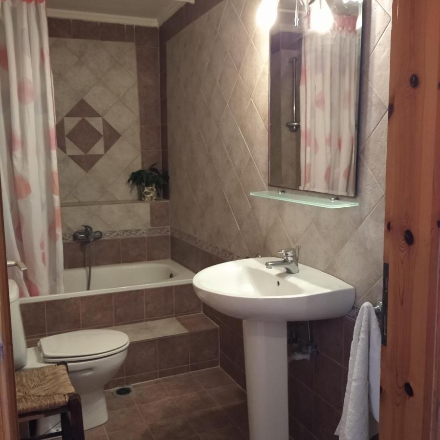 Xenia Palace Luxury Apartments Vrasná Buitenkant foto