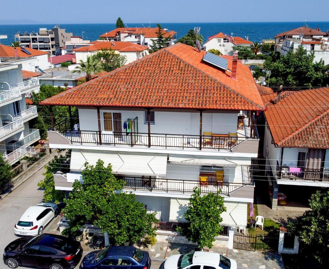 Xenia Palace Luxury Apartments Vrasná Buitenkant foto