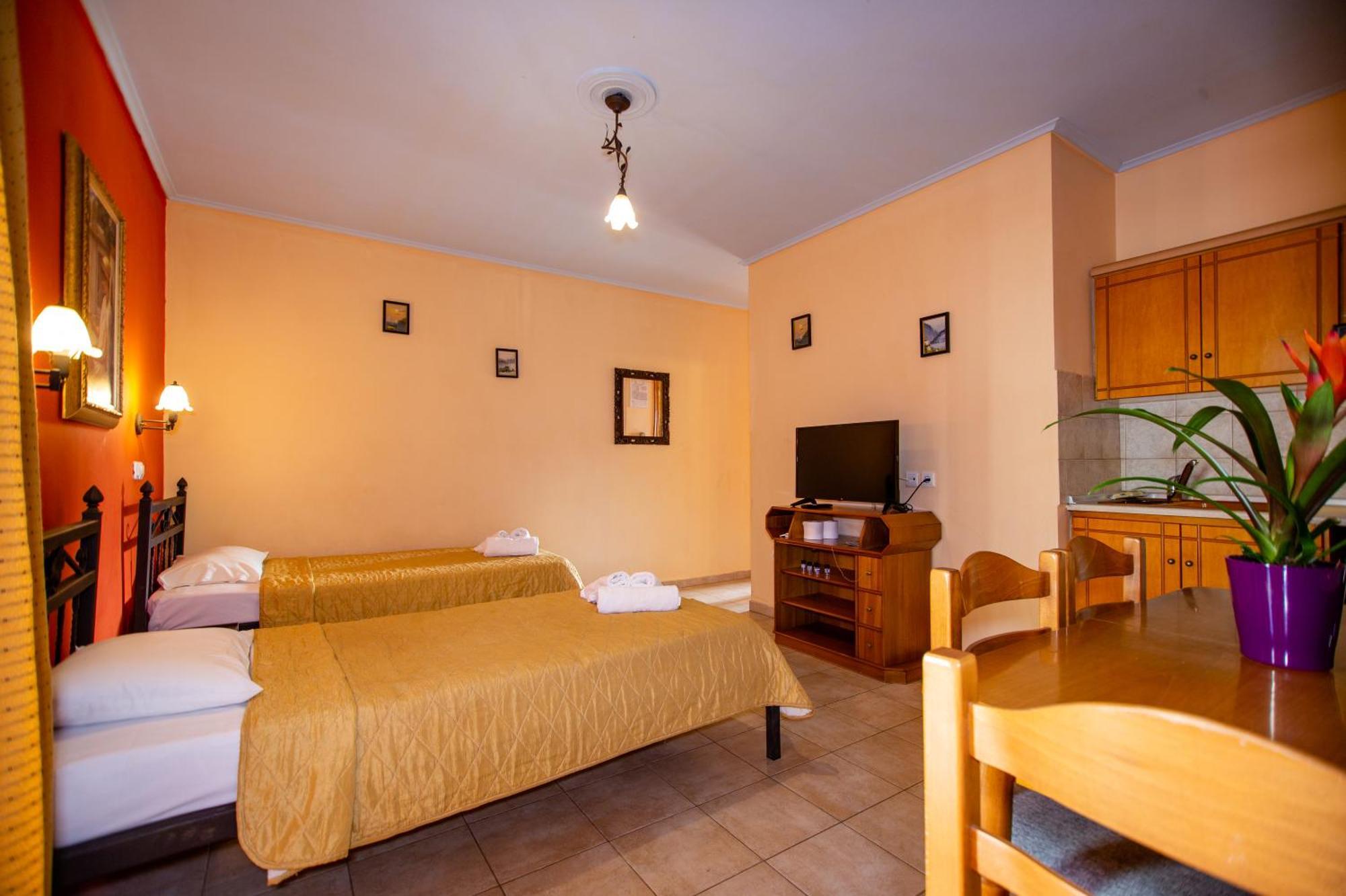 Xenia Palace Luxury Apartments Vrasná Buitenkant foto