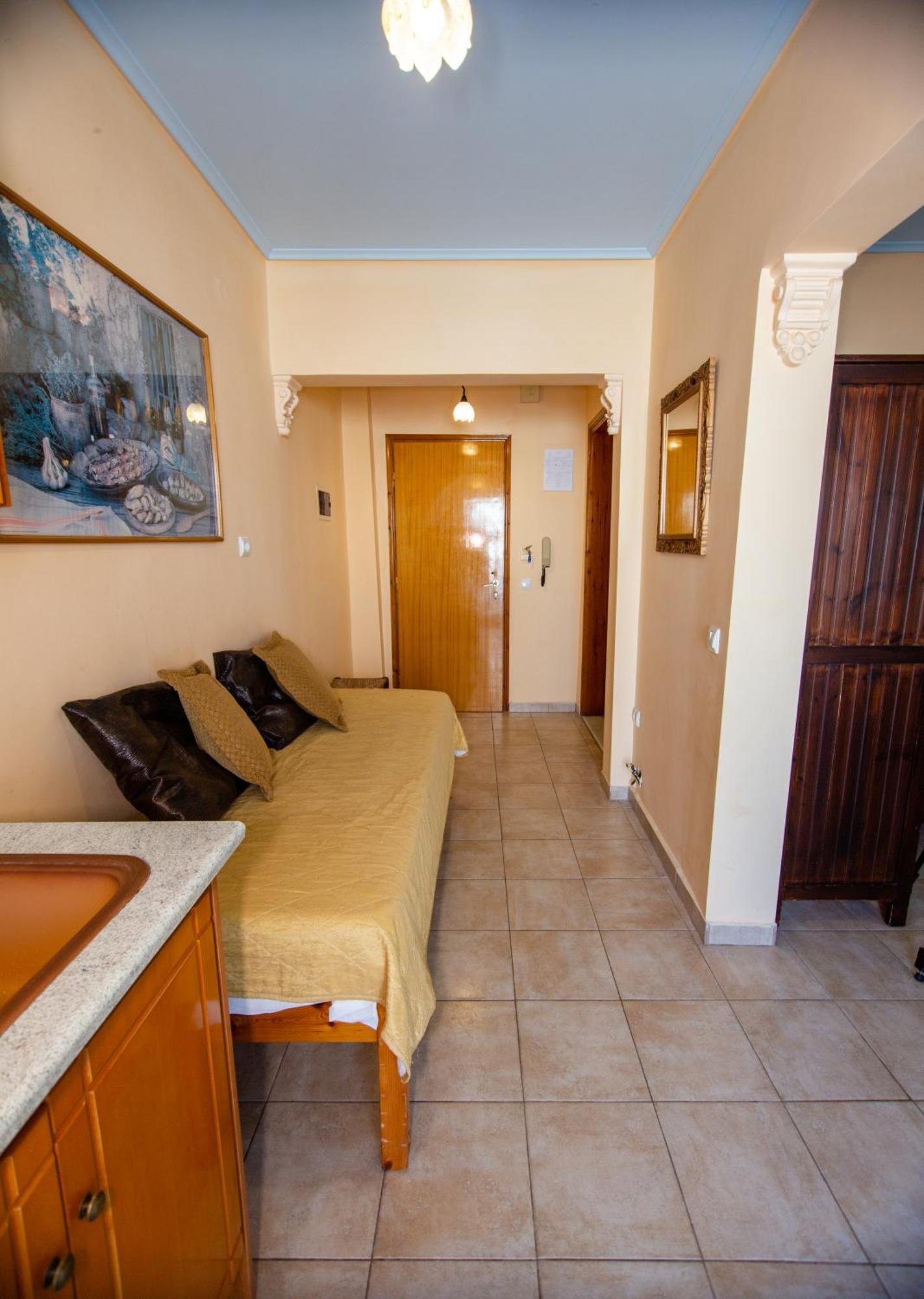 Xenia Palace Luxury Apartments Vrasná Buitenkant foto