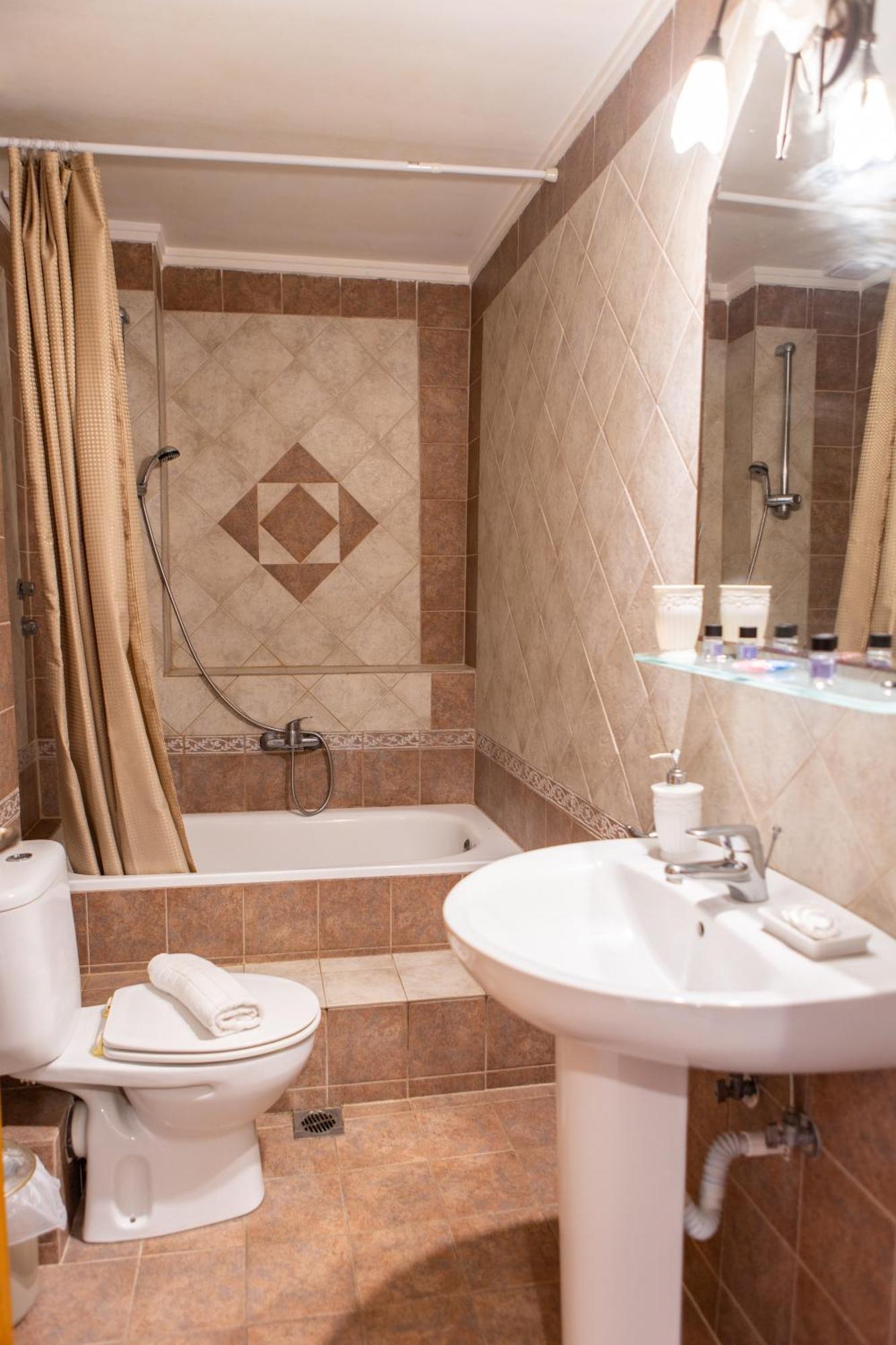 Xenia Palace Luxury Apartments Vrasná Buitenkant foto