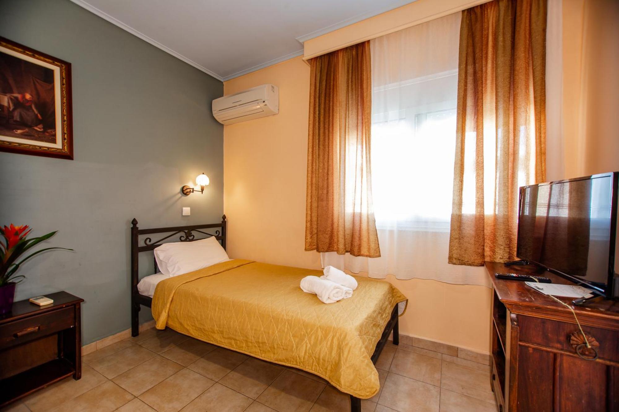 Xenia Palace Luxury Apartments Vrasná Buitenkant foto