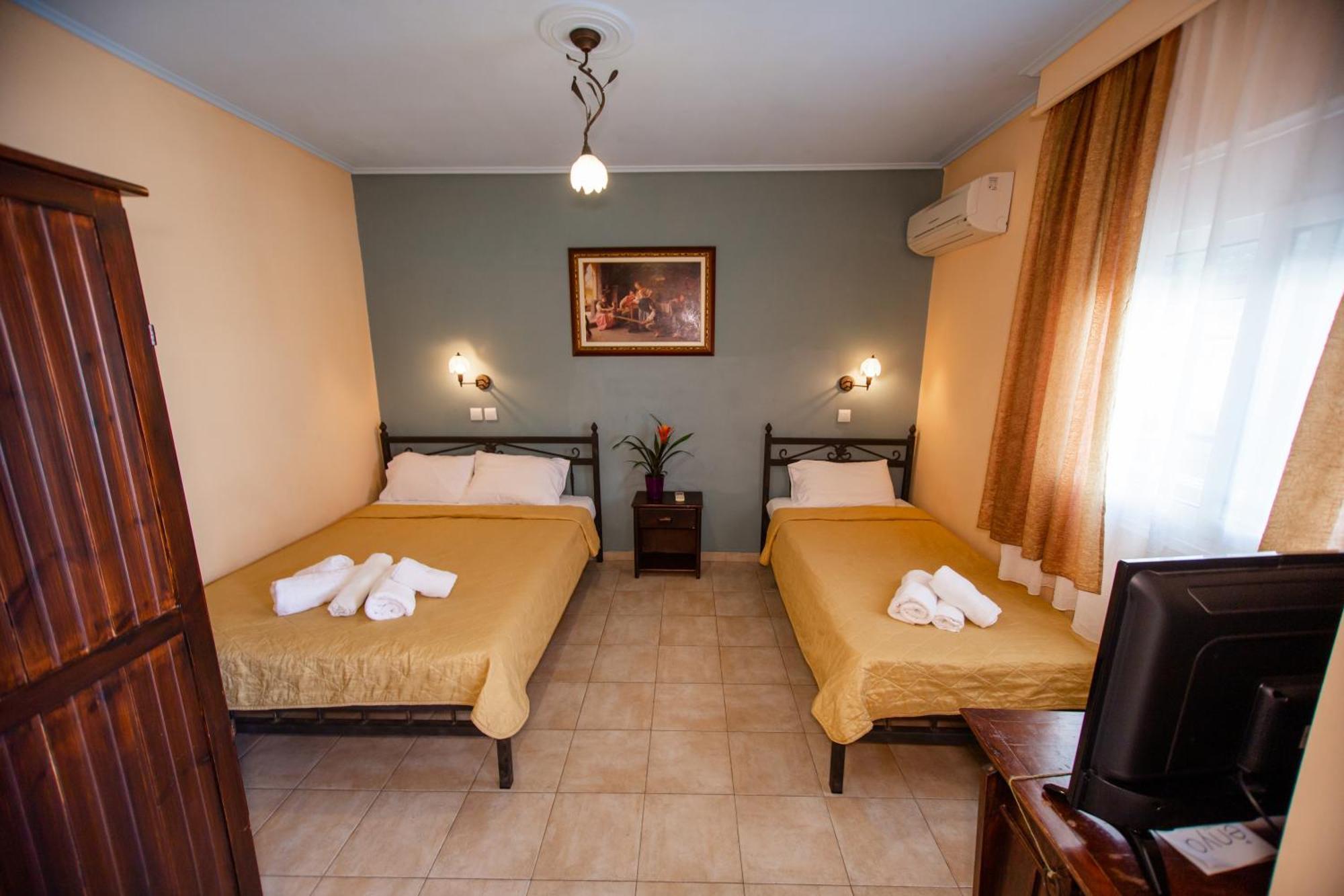 Xenia Palace Luxury Apartments Vrasná Buitenkant foto