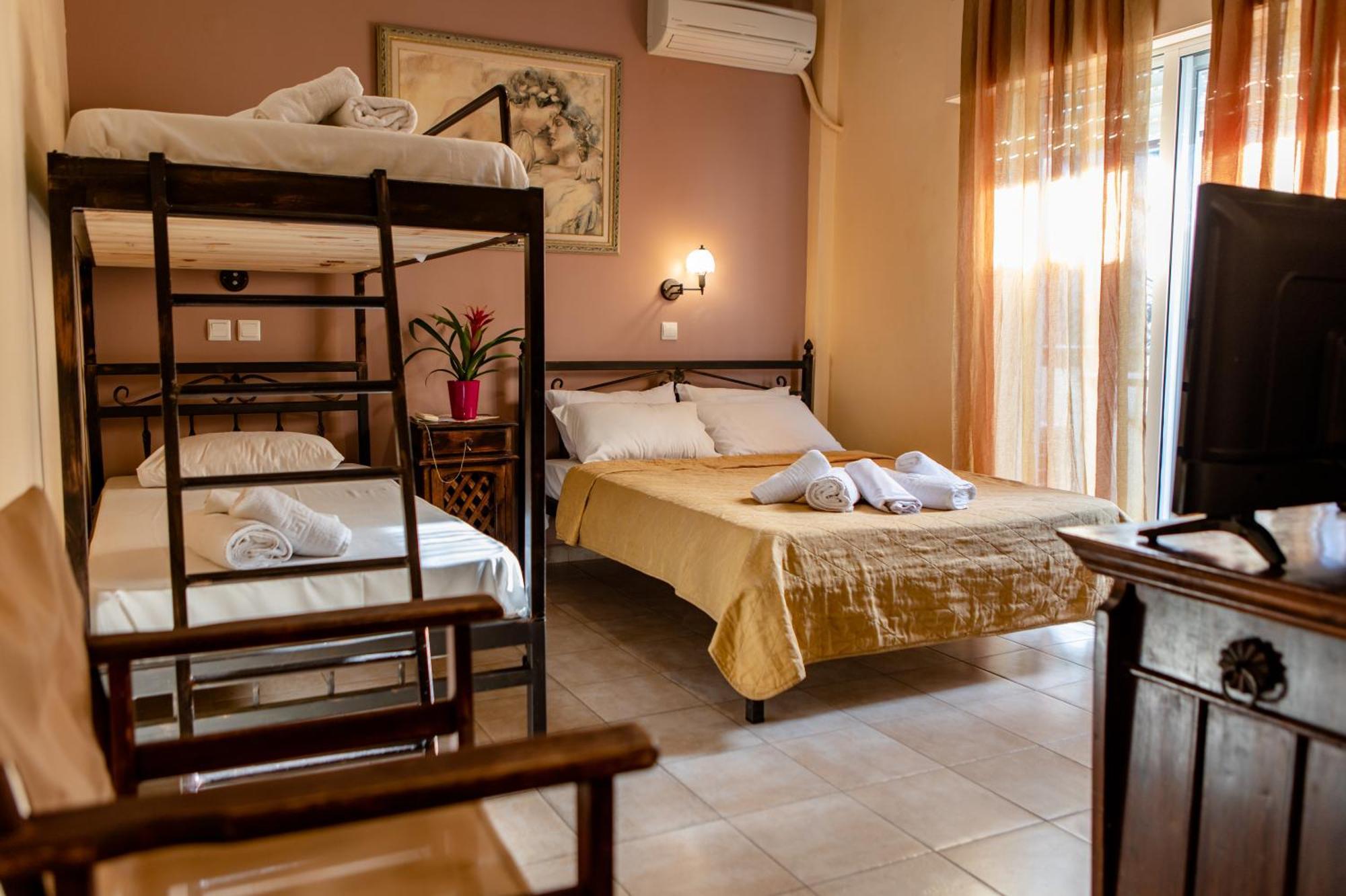 Xenia Palace Luxury Apartments Vrasná Buitenkant foto